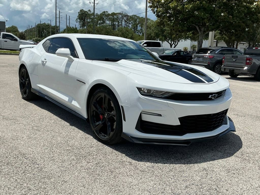 Used 2022 Chevrolet Camaro SS RWD image 11