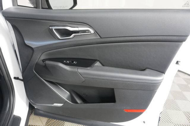 Used 2025 Kia Sportage SX AWD/4WD image 33