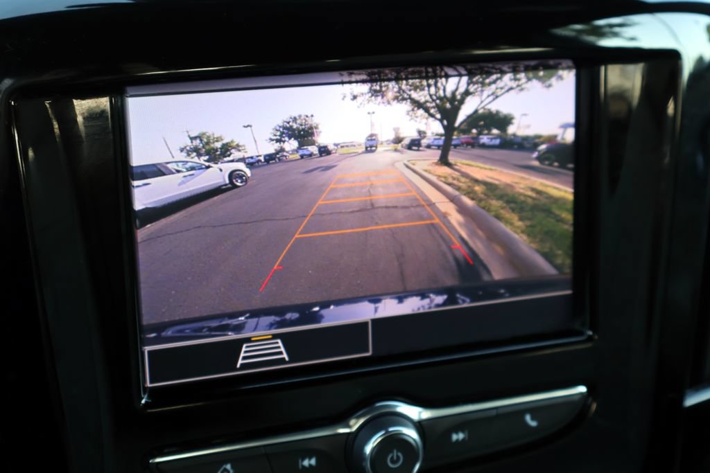 Used 2022 Chevrolet Traverse LS AWD/4WD image 7