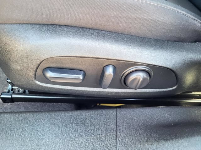 Used 2025 Chevrolet Malibu LT FWD image 11