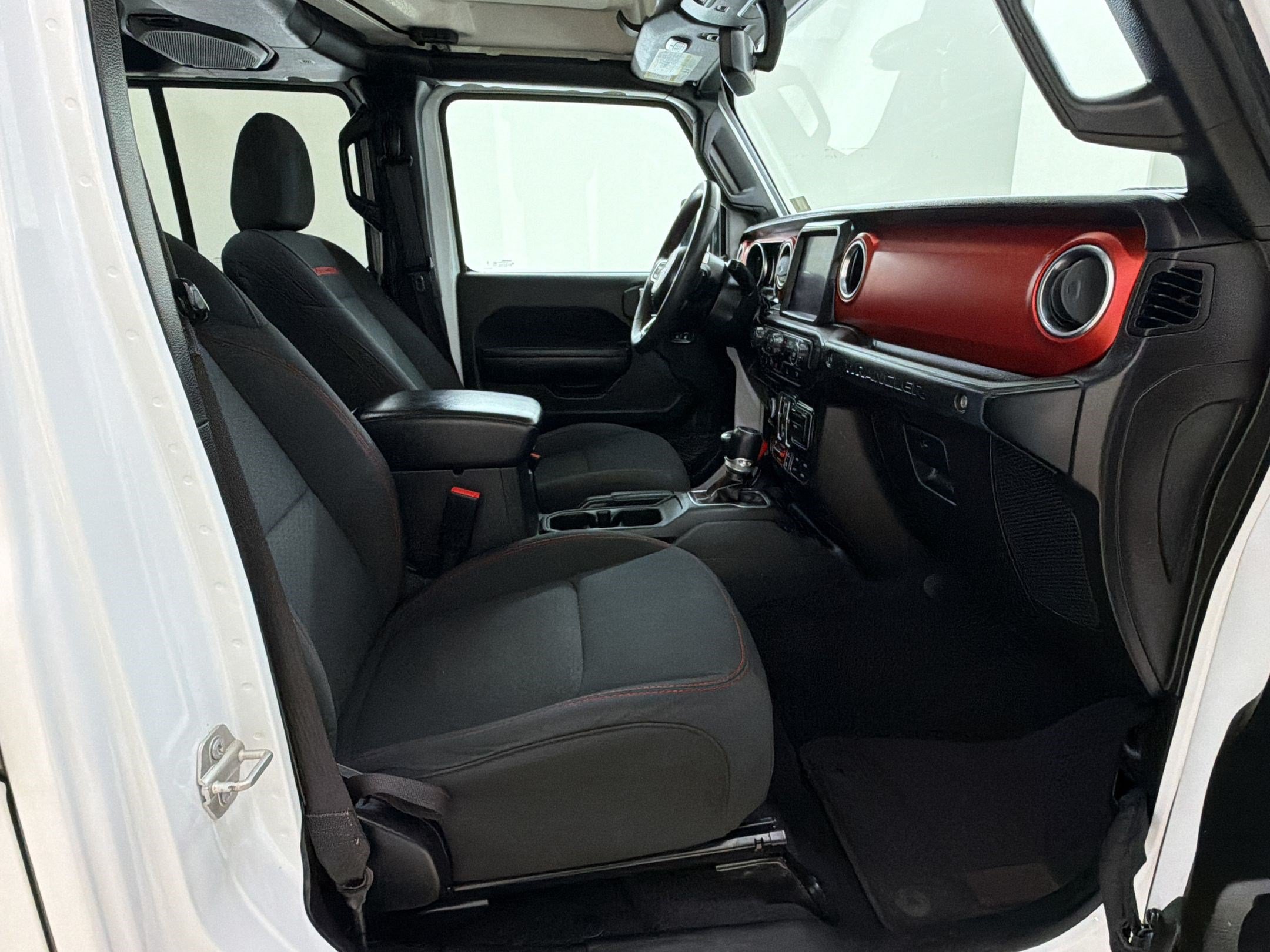 Used 2023 Jeep Wrangler Unlimited Rubicon AWD/4WD image 30