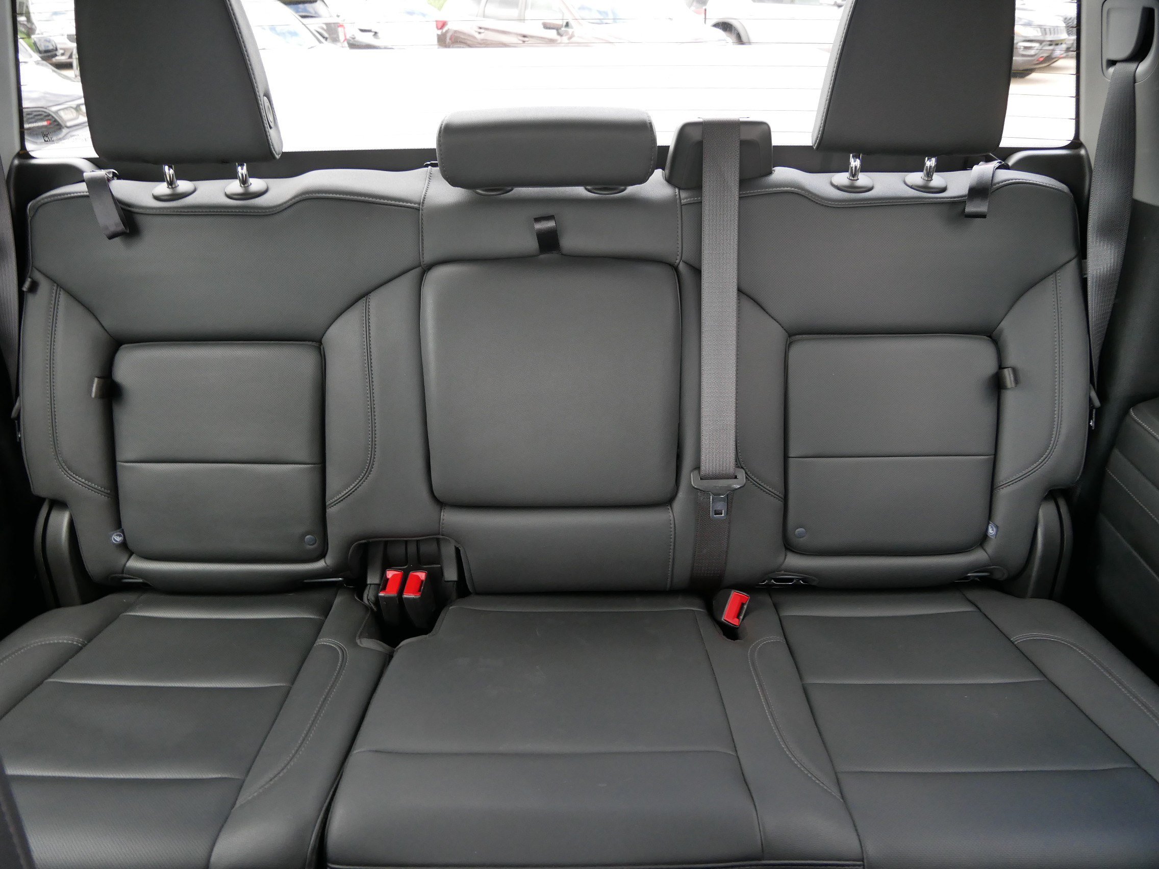 Used 2024 GMC Sierra 1500 SLT AWD/4WD image 13