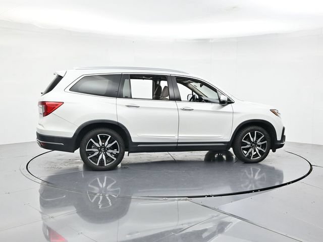 Used 2020 Honda Pilot Touring image 2