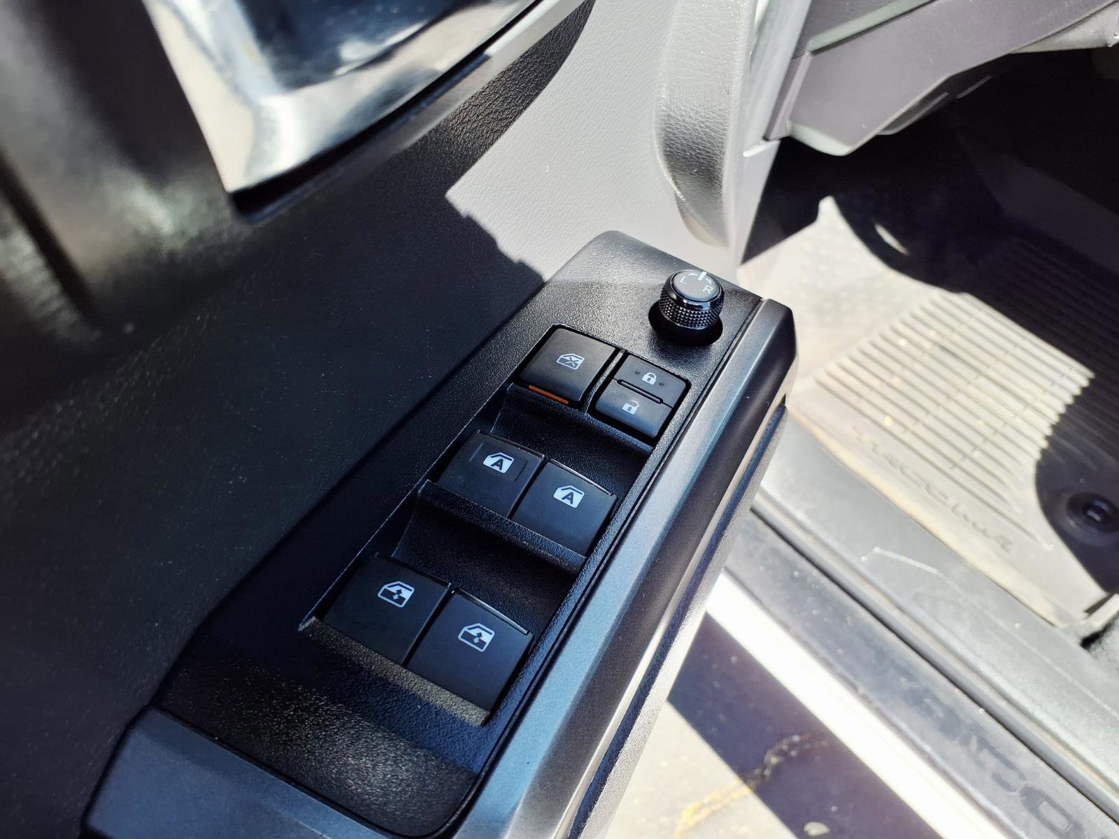 Used 2023 Toyota Tacoma TRD Off-Road image 22