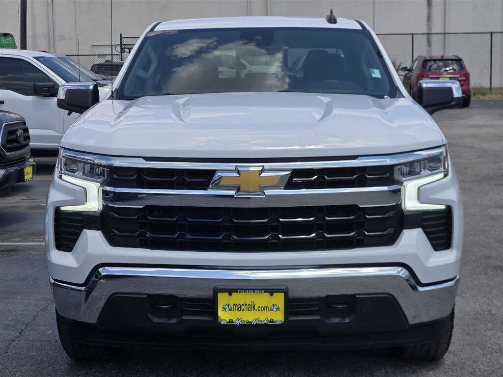 Used 2024 Chevrolet Silverado 1500 LT w/ Z71 Off-Road Package AWD/4WD image 2