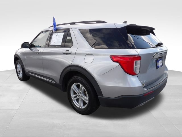 Certified 2023 Ford Explorer XLT w/ Equipment Group 202A RWD image 6