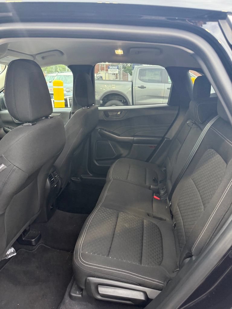 Certified 2023 Ford Escape Active FWD image 5
