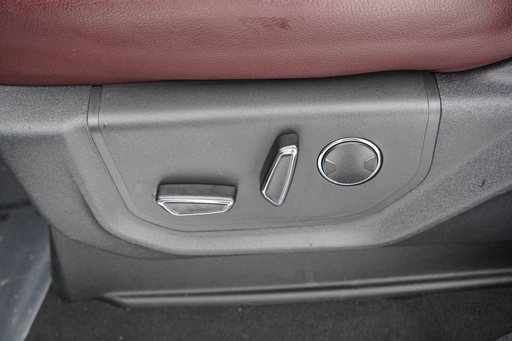 Certified 2024 Ford Expedition Limited image 28