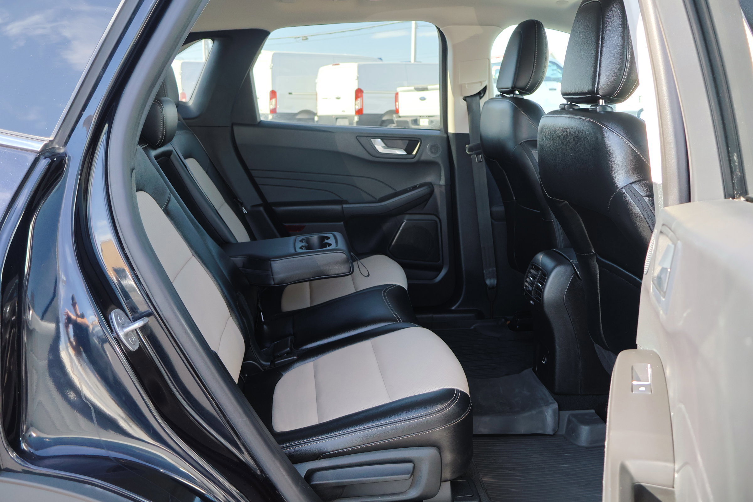 Certified 2021 Ford Escape Titanium w/ Titanium Elite Package image 32