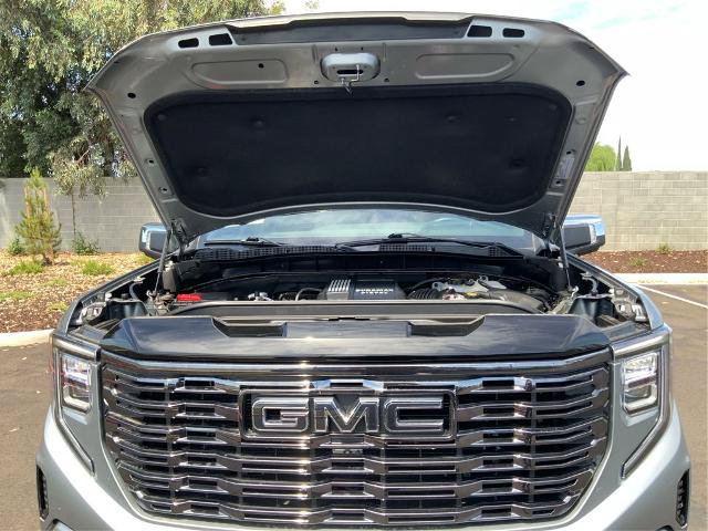 Used 2025 GMC Sierra 1500 Denali Ultimate AWD/4WD image 11