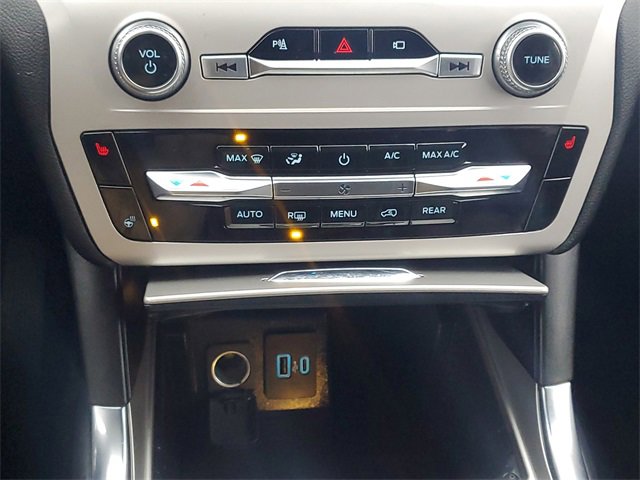 Certified 2023 Ford Explorer XLT w/ Equipment Group 202A image 22