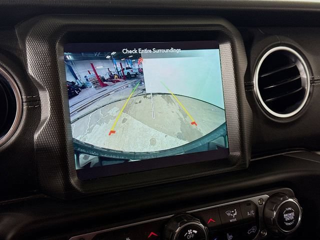 Used 2021 Jeep Wrangler Unlimited Sahara w/ Cold Weather Group AWD/4WD image 14