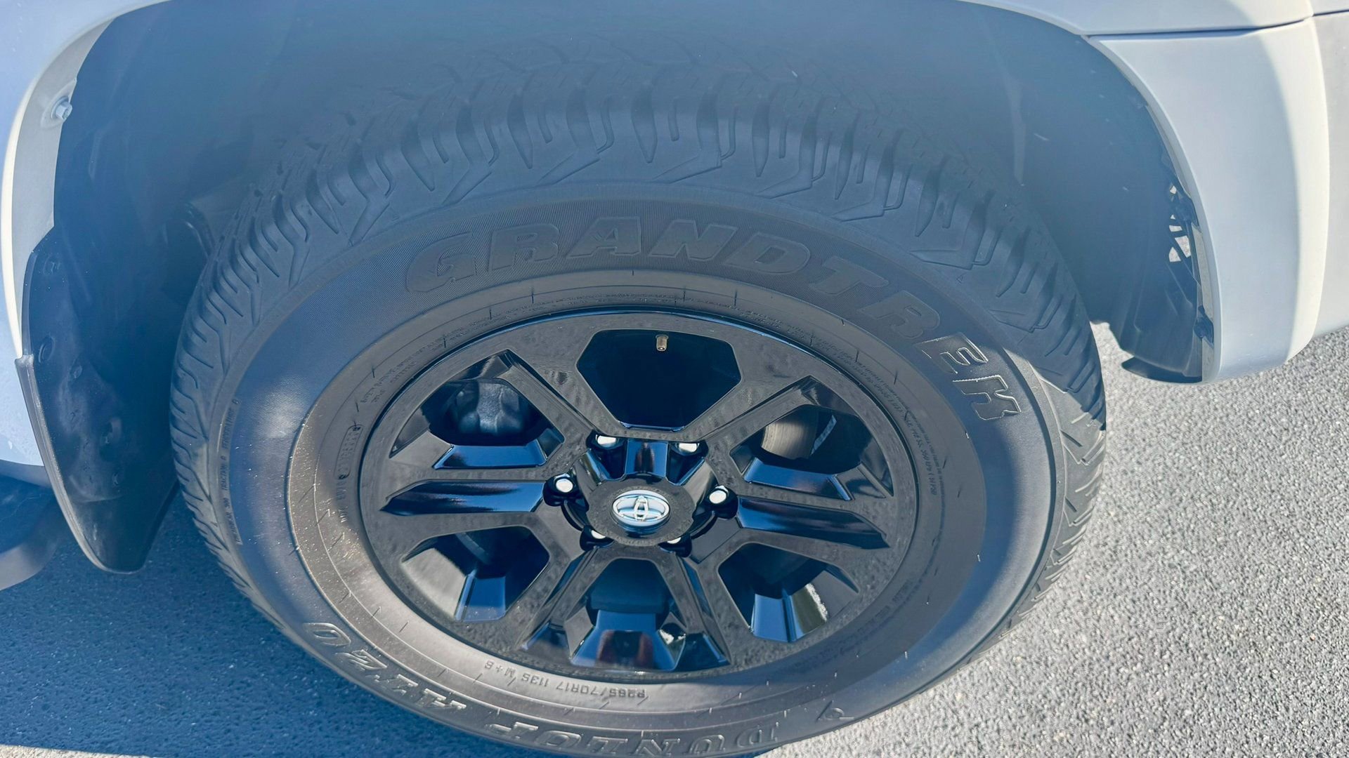 Used 2024 Toyota 4Runner SR5 image 5