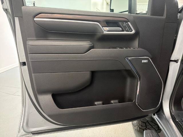Used 2026 GMC Sierra 2500 SLT w/ SLT Premium Package AWD/4WD image 11