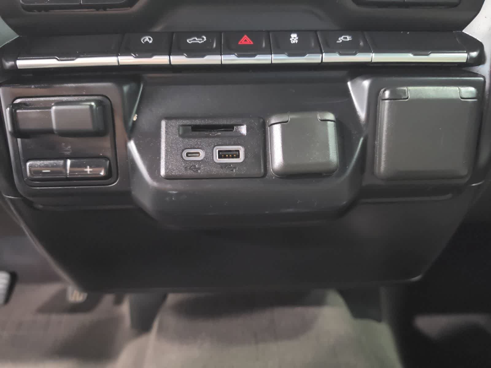 Used 2019 GMC Sierra 1500 SLE w/ SLE Value Package AWD/4WD image 22