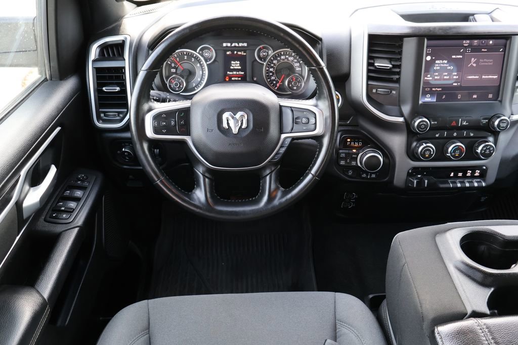 Used 2023 RAM 1500 Big Horn AWD/4WD image 4