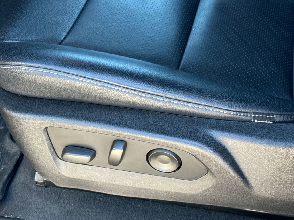 Used 2024 Chevrolet Colorado Trail Boss w/ Technology Package image 24