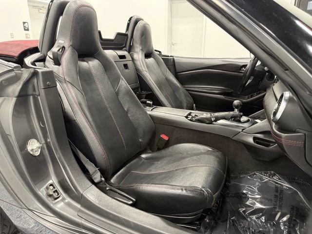 Used 2018 MAZDA MX-5 Miata Grand Touring RWD image 40