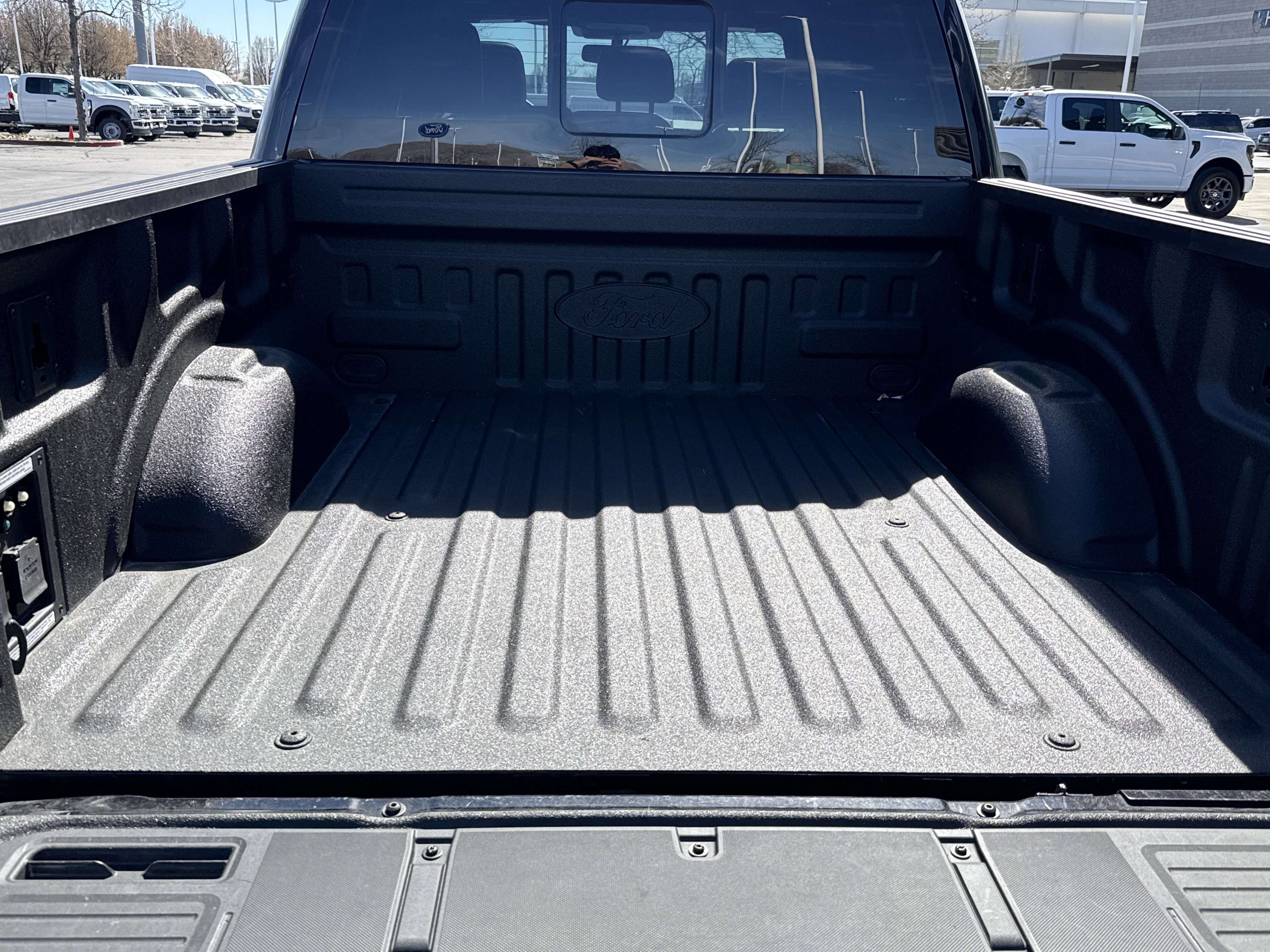 Certified 2023 Ford F150 Platinum w/ Equipment Group 701A High image 24