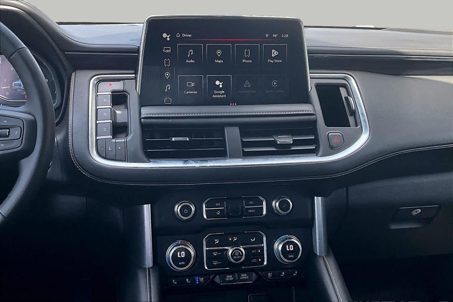 Used 2023 GMC Yukon XL SLT w/ SLT Luxury Package AWD/4WD image 9