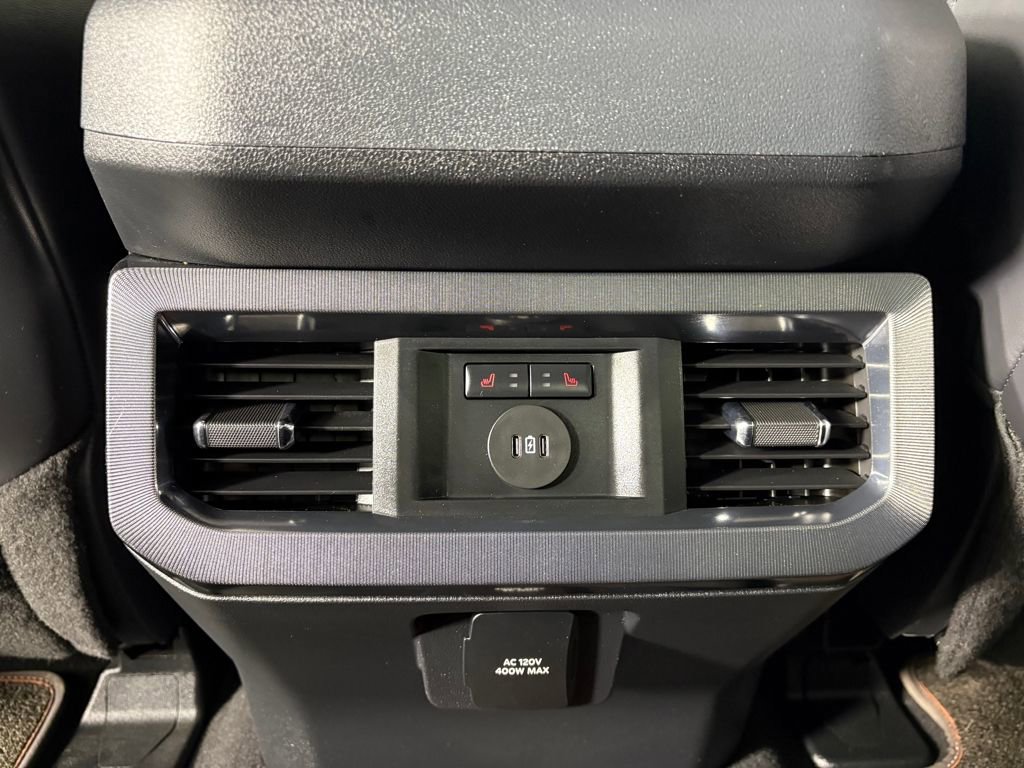 Certified 2025 Ford F450 Platinum w/ FX4 Off-Road Package image 29