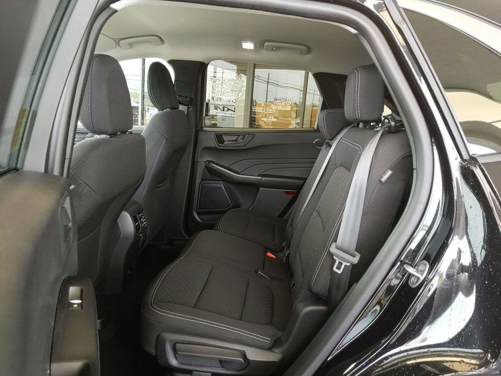 Certified 2024 Ford Escape Active AWD/4WD image 14