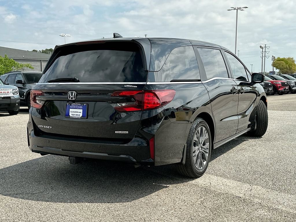 Used 2026 Honda Odyssey Touring image 4
