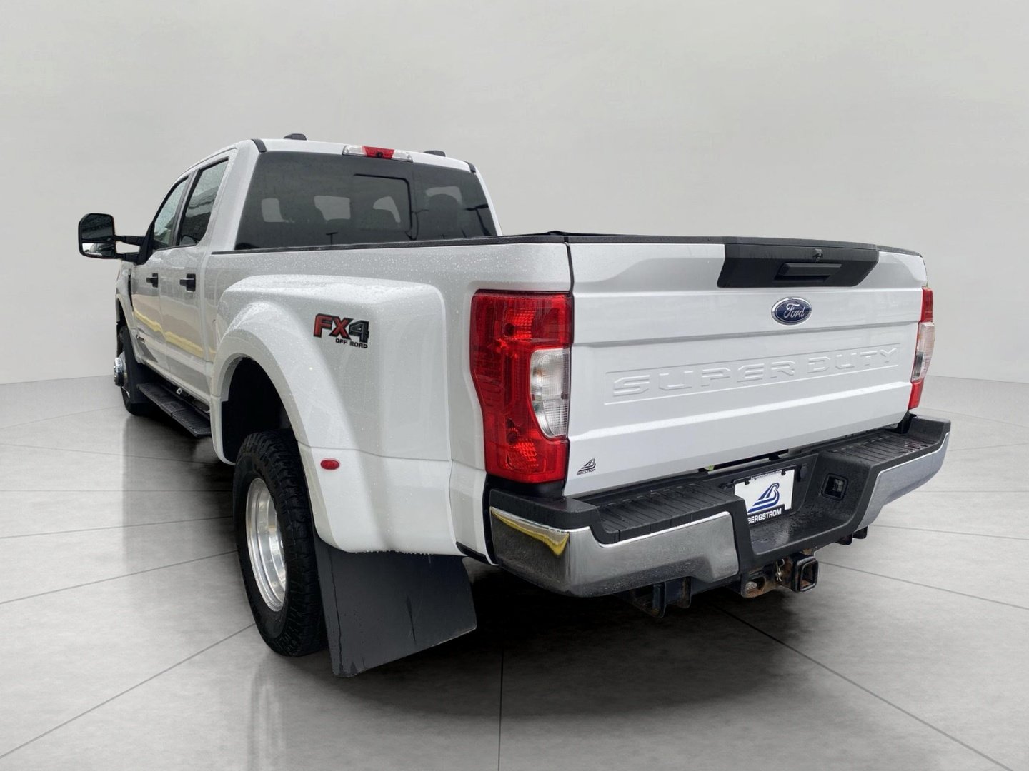 Certified 2021 Ford F350 XL w/ STX Appearance Package AWD/4WD image 8