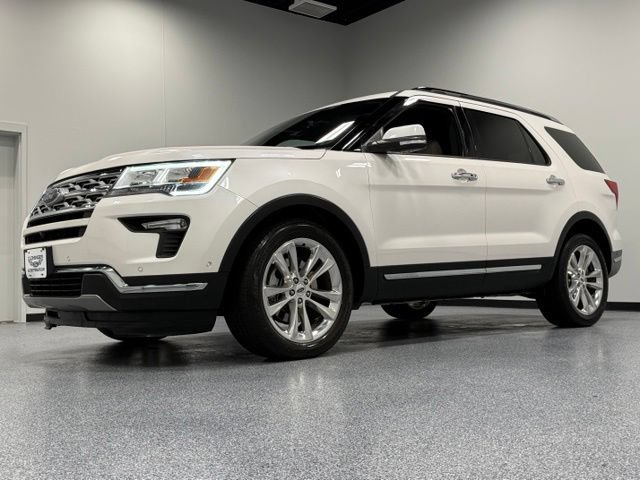 Certified 2018 Ford Explorer Limited w/ Equipment Group 301A FWD image 5