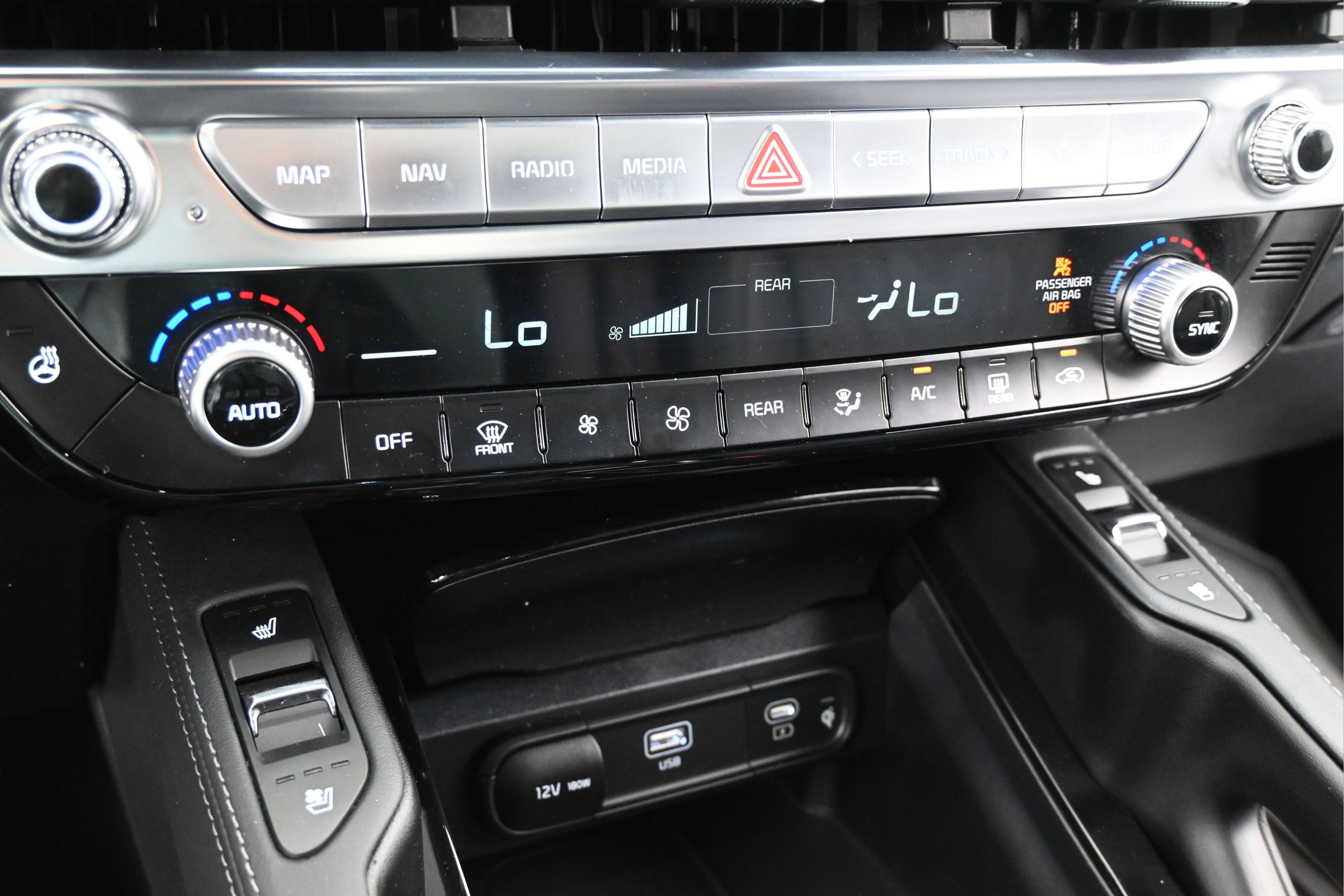 Used 2025 Kia Telluride SX X-Line AWD/4WD image 19