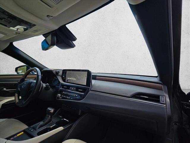 Used 2024 Lexus ES 300h Ultra Luxury w/ Accessory Package (Z2) FWD image 20