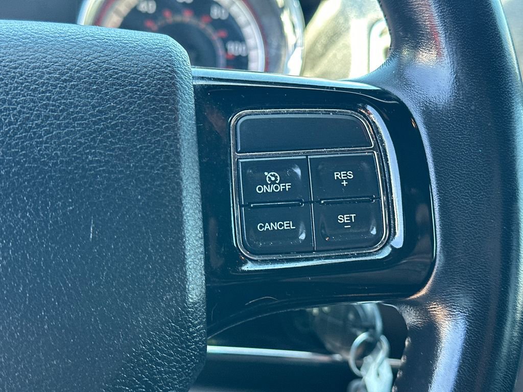 Used 2020 Dodge Grand Caravan SE FWD image 24
