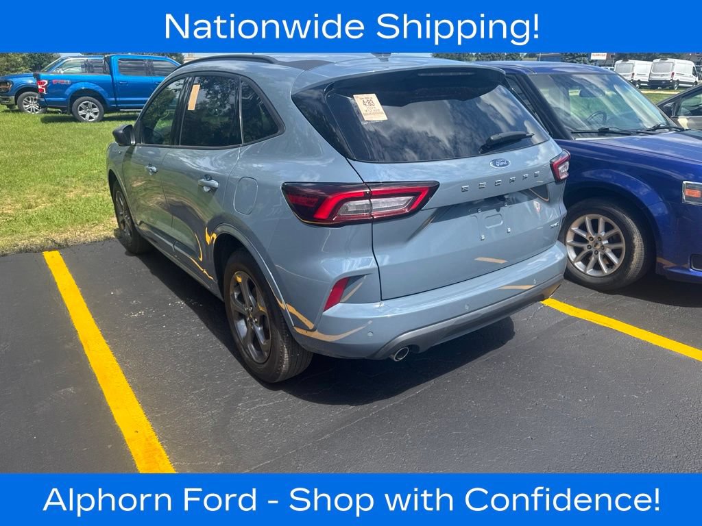 Certified 2024 Ford Escape ST-Line w/ Tech Pack #1 AWD/4WD image 4