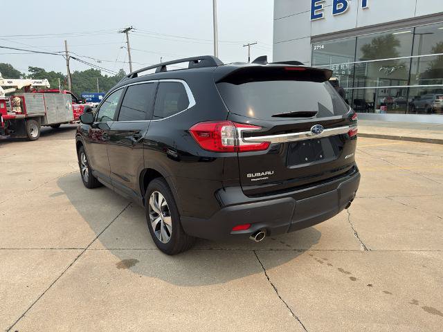 Used 2025 Subaru Ascent Premium AWD/4WD image 3