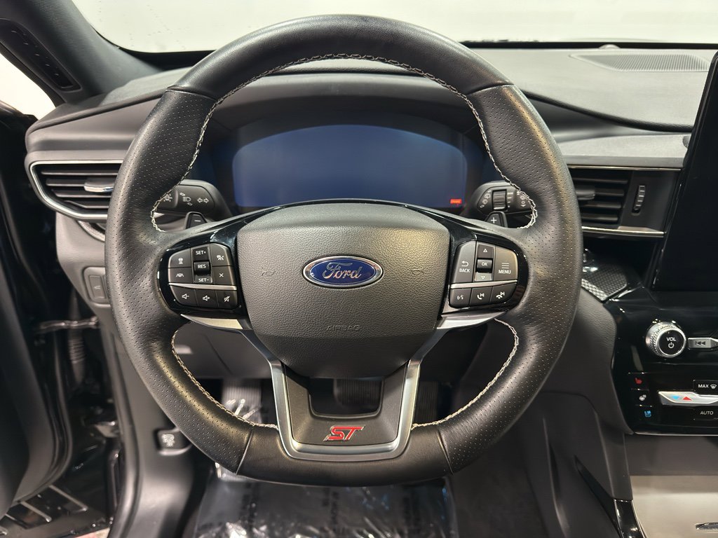 Certified 2022 Ford Explorer ST w/ Equipment Group 401A image 17