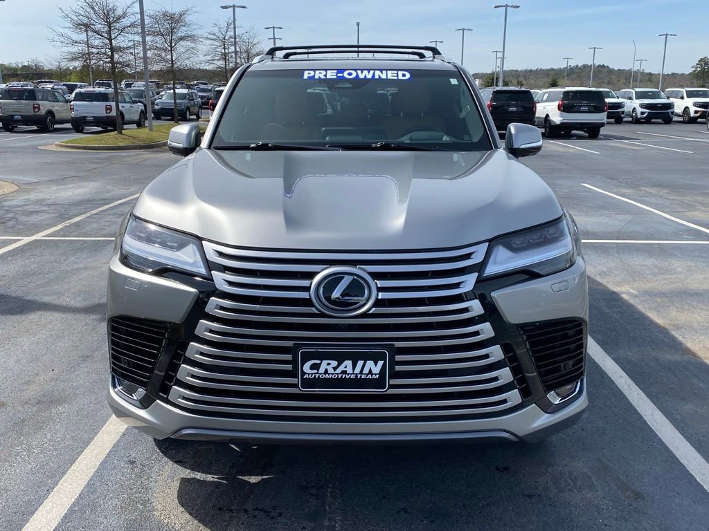 Used 2025 Lexus LX 600 4WD w/ Accessory Package (2T) image 8