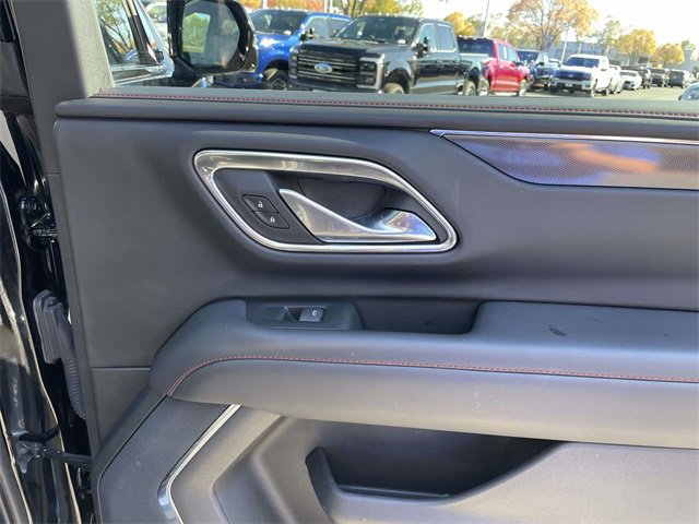 Used 2023 Chevrolet Suburban RST w/ Sport Performance Package image 30