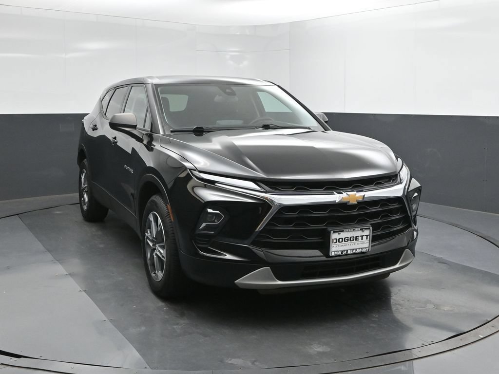 Used 2025 Chevrolet Blazer LT FWD image 16