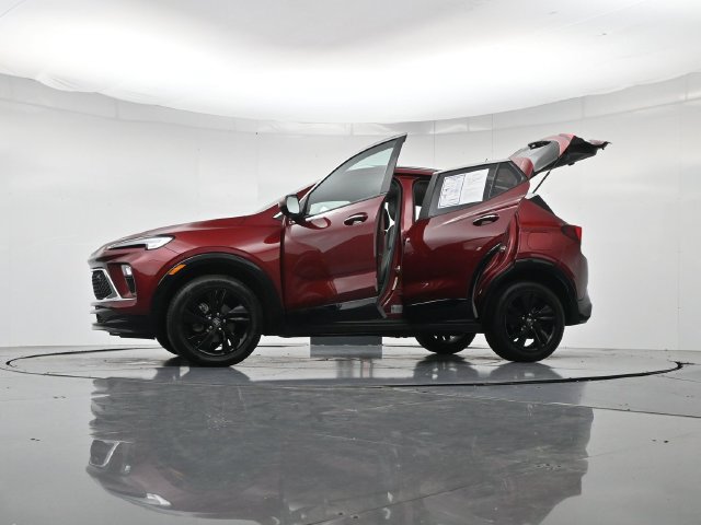 Used 2024 Buick Encore GX Sport Touring AWD/4WD image 54