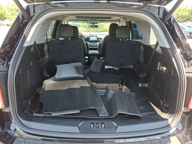 Certified 2022 Ford Explorer XLT w/ Equipment Group 202A AWD/4WD image 31