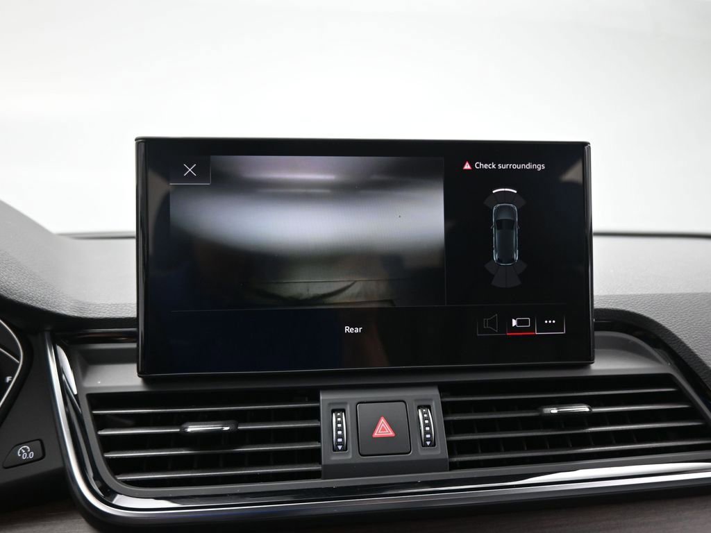 Used 2023 Audi Q5 2.0T Premium w/ Convenience Package image 41