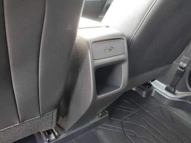 Used 2024 Chevrolet Trax LT w/ Sunroof Package image 26