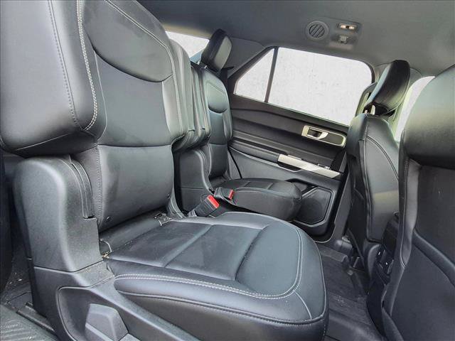 Certified 2023 Ford Explorer XLT w/ Equipment Group 202A RWD image 19