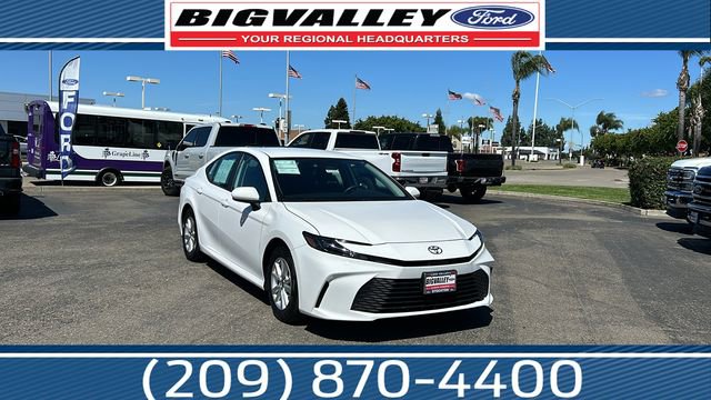 Used 2025 Toyota Camry LE FWD image 1