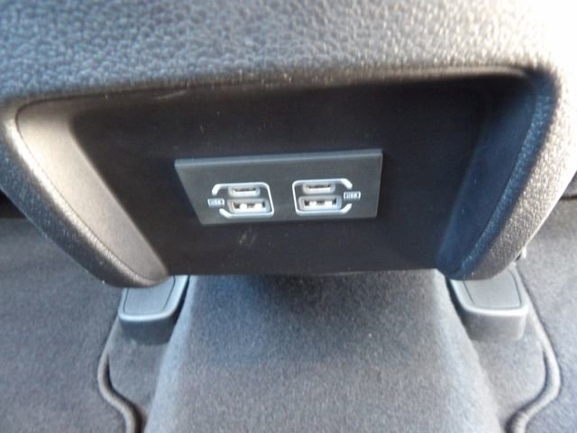 Used 2021 Jeep Cherokee Latitude Plus AWD/4WD image 11