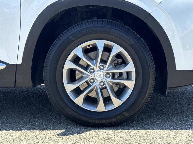 Used 2019 Hyundai Santa Fe SE AWD/4WD image 31