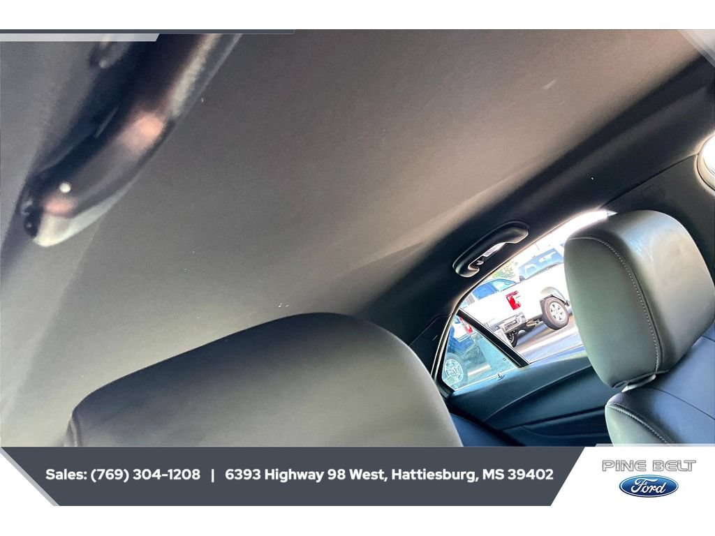 Used 2026 Cadillac CT4 Premium Luxury RWD image 16