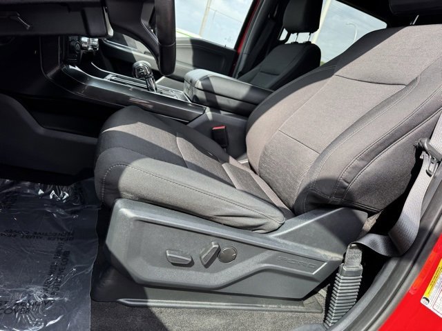 Certified 2022 Ford F150 XLT w/ Equipment Group 302A High image 33