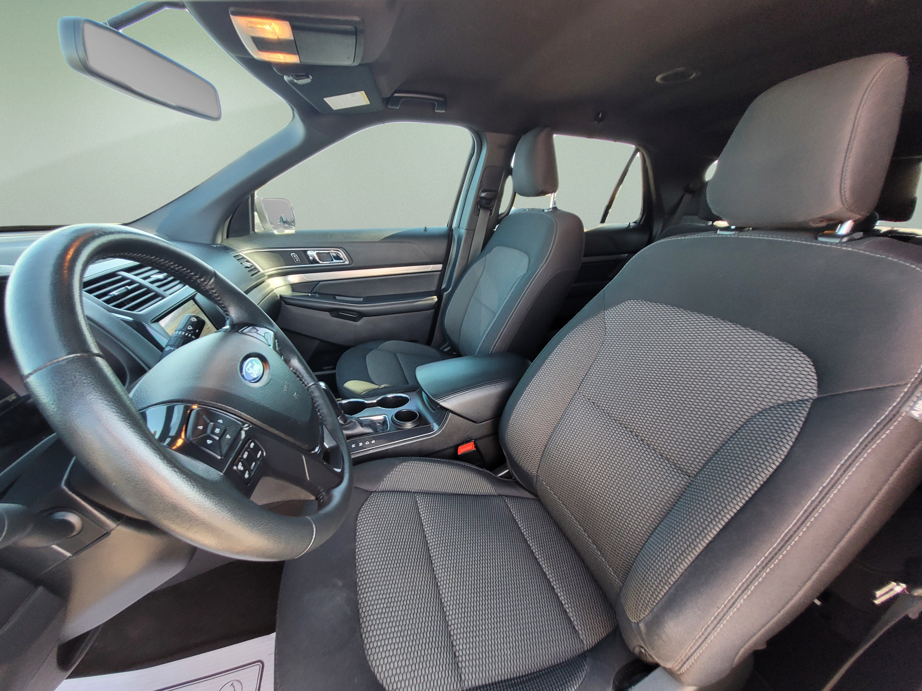 Certified 2019 Ford Explorer XLT w/ Equipment Group 201A FWD image 28