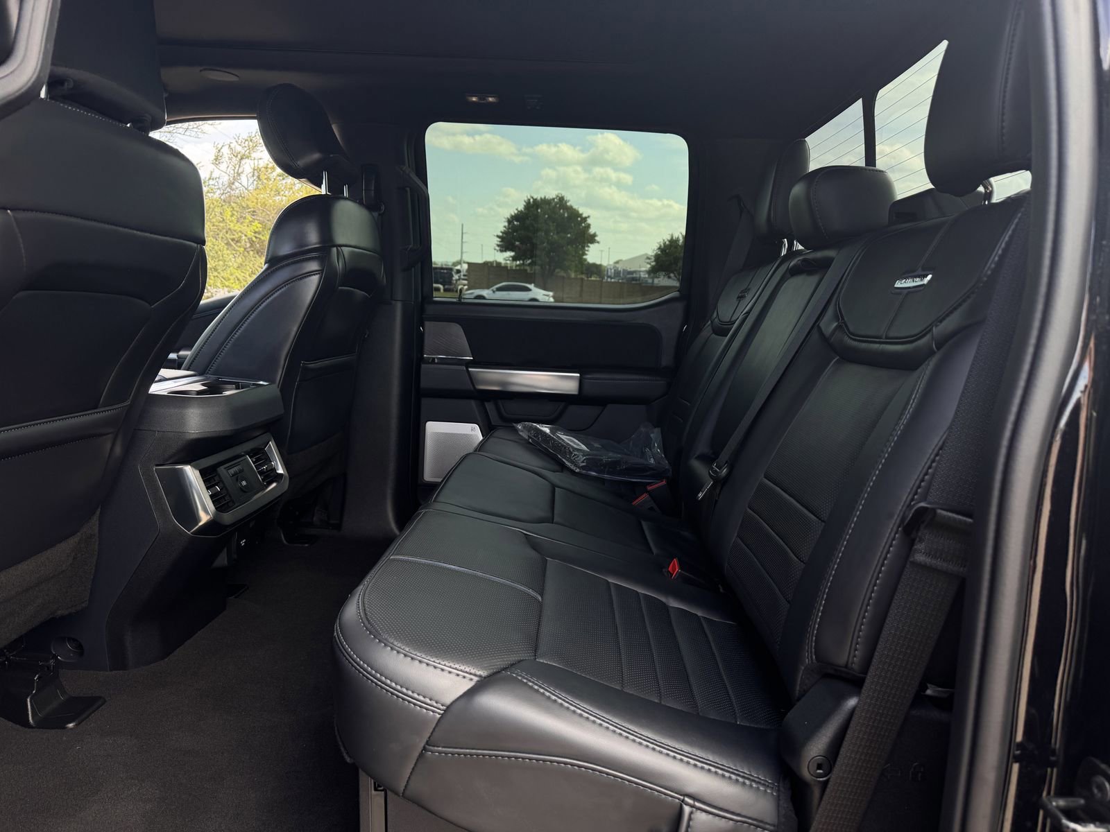 Certified 2025 Ford F250 Platinum AWD/4WD image 31
